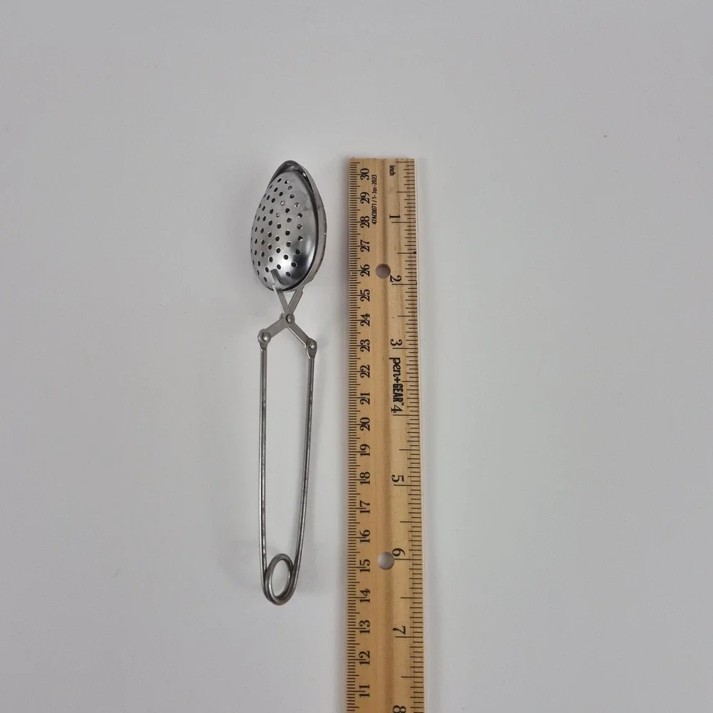 Stainless Steel Egg Shape Tea Infuser Spring Action Loose Leaf Steeper Silver